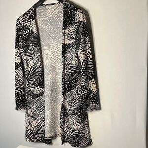 Grace & Lace Medium Lightweight Open Front Cardigan Black Cream, Pockets